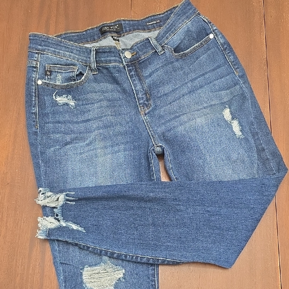 JUDY BLUE Women's 13 / 31 Skinny Blue Distressed Jeans Cropped
